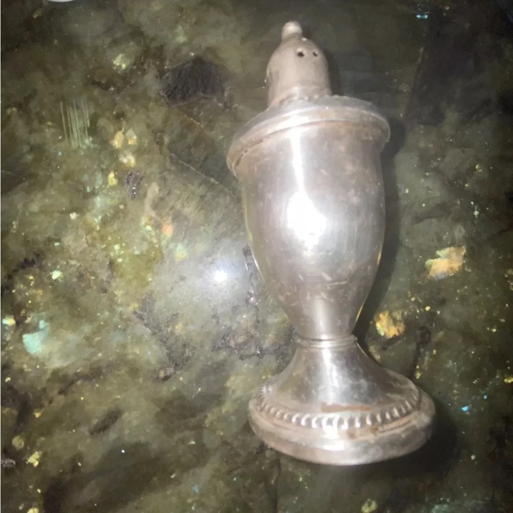 Dushin 925  Sterling Silver With A  Glass Weighted Vintage Salt or Pepper Shaker